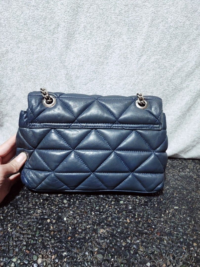 AN-NATASHA Quilted Leather Chain Shoulder Bag (Category: Shoulder Bags) located in Baguio. Submitted by jayrgijc52758 (Listing ID 1463746943, Image 2). Description: An-Natasha leather 2 way bag Small size Kasya long wallet Mahal din itong brand In very good condition 850.
