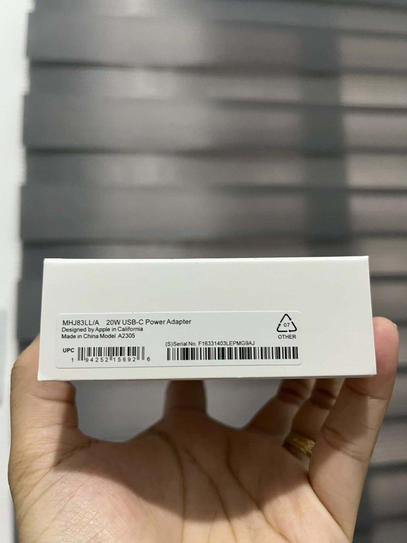 APPLE 20W USB-C Power Adapter USB-C to Lightning Cable (Category: Chargers) located in Manila. Submitted by avenuefinds (Listing ID 1463858162, Image 3). Description: FAST CHARGING.