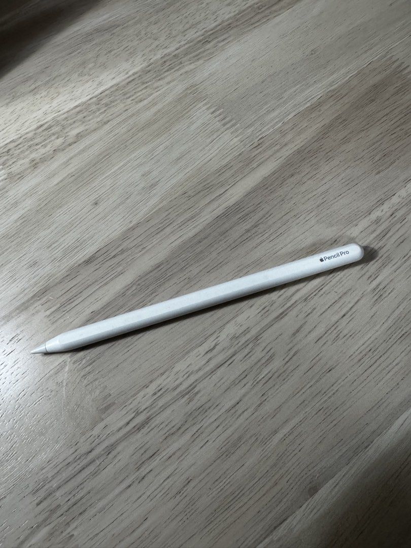 Apple Pencil Pro (Category: Other Accessories) located in Manila. Submitted by blackcat1908 (Listing ID 1463828481, Image 1). Description: no box. slightly used.