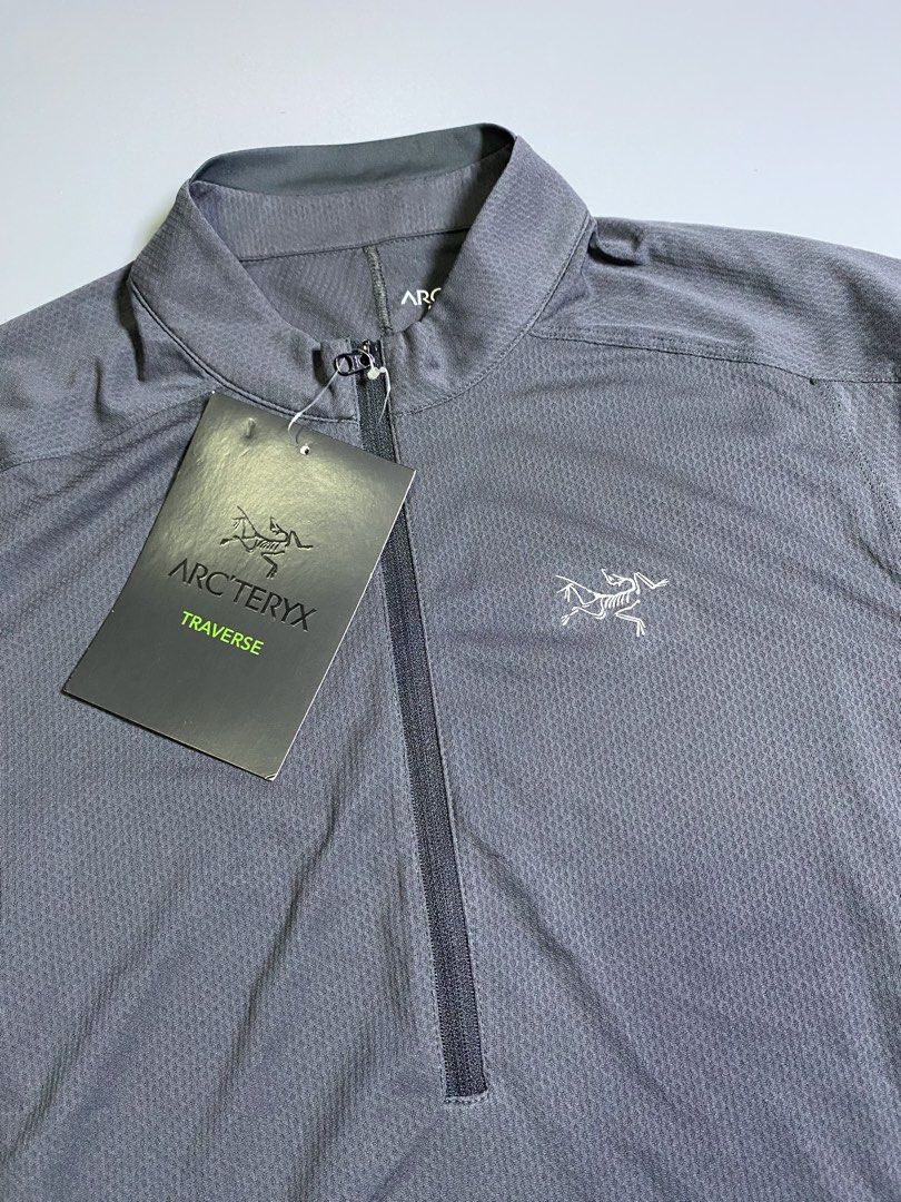 Arc'Teryx Velox Neck Zip SS (Category: Activewear) located in Alcala. Submitted by zookarchive (Listing ID 1463775771, Image 3). Description: Arc'Teryx Velox Neck Zip SS Designed for Trekking/Running/Training Color: Janus (Dark Grey) Lightweight & Breatheable Size Medium Mens 21 x 28 Brand new with tags not been used Retail @ ₱6,000++ Selling for only ₱3,500 shipping fee at buyers expense Feel free to offer✌️ .