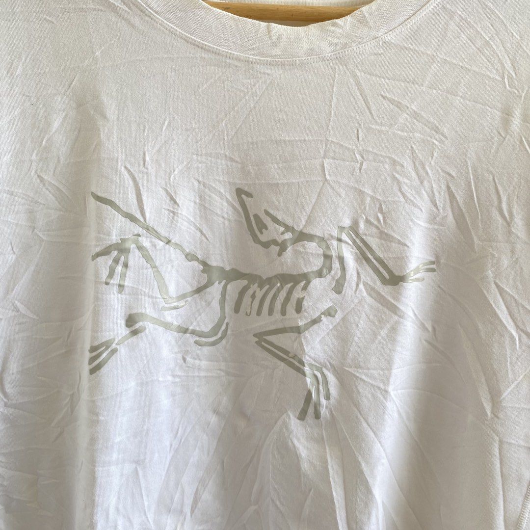 Arcteryx White Shirt (Category: Tshirts & Polo Shirts ) located in Davao. Submitted by bangers01 (Listing ID 1463935798, Image 2). Description: .