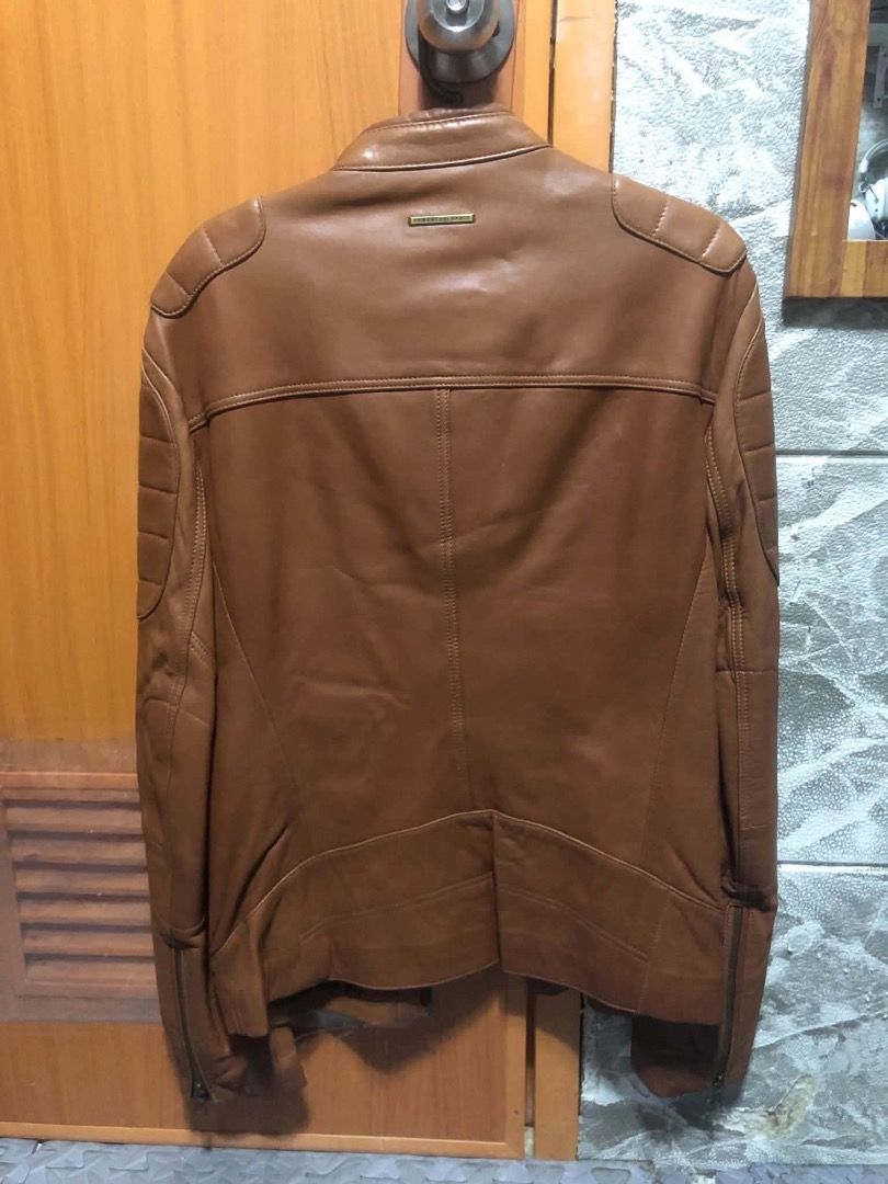 Armani Exchange Vintage Leather Biker Jacket (Category: Coats, Jackets and Outerwear) located in Navotas City. Submitted by rivsmerc (Listing ID 1463853199, Image 2). Description: Armani Exchange Biker Leather Jacket Authentic 100% Vintage Size S on the tag Good sa mga nagmomotor.