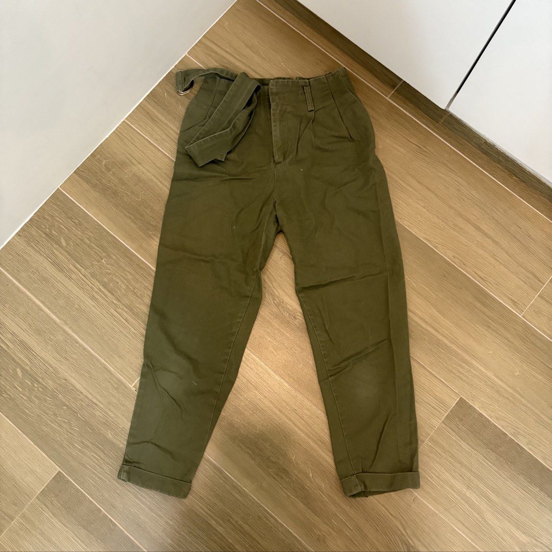 Army Green Pants (Category: Other Bottoms) located in Angeles City. Submitted by declutteredcloset_ (Listing ID 1463910110, Image 1). Description: 25-26.