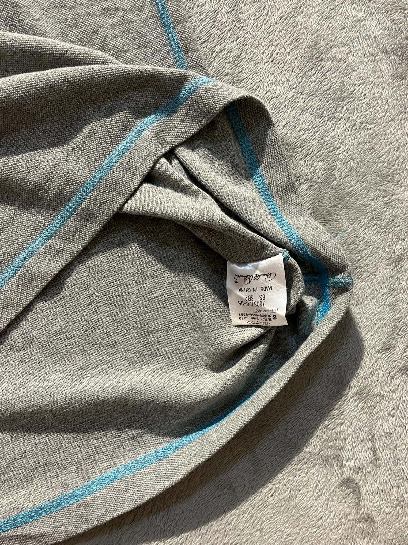 Arnold Palmer (Category: Activewear) located in Manila. Submitted by zenwind_3cdc42 (Listing ID 1463747867, Image 3). Description: Arnold Palmer brand, featuring distinctive bright blue contrast overlock stitching •Like New •Details on picture •Add shipping // Fix price •Payment via Gcash.