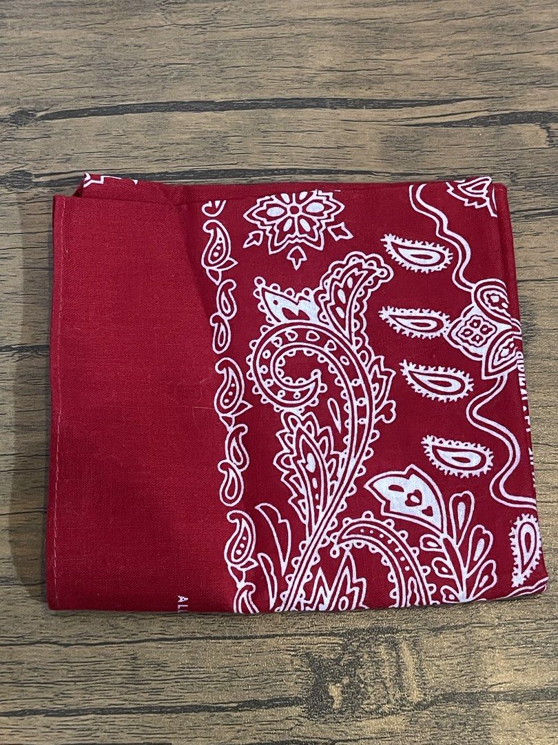 Asstd hanky (Category: Handkerchief & Pocket Squares) located in San Fernando. Submitted by japansurpluselyu (Listing ID 1463854621, Image 2). Description: .