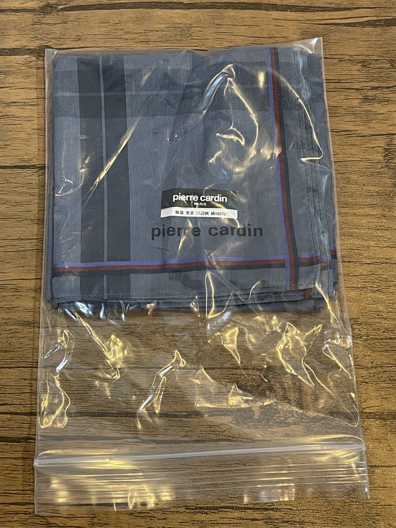 Asstd hanky (Category: Handkerchief & Pocket Squares) located in San Fernando. Submitted by japansurpluselyu (Listing ID 1463854621, Image 1). Description: .