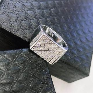 (Category: ) located in . Submitted by pulzerasjewelry (Listing ID 1463808515, Image 1). Description: .