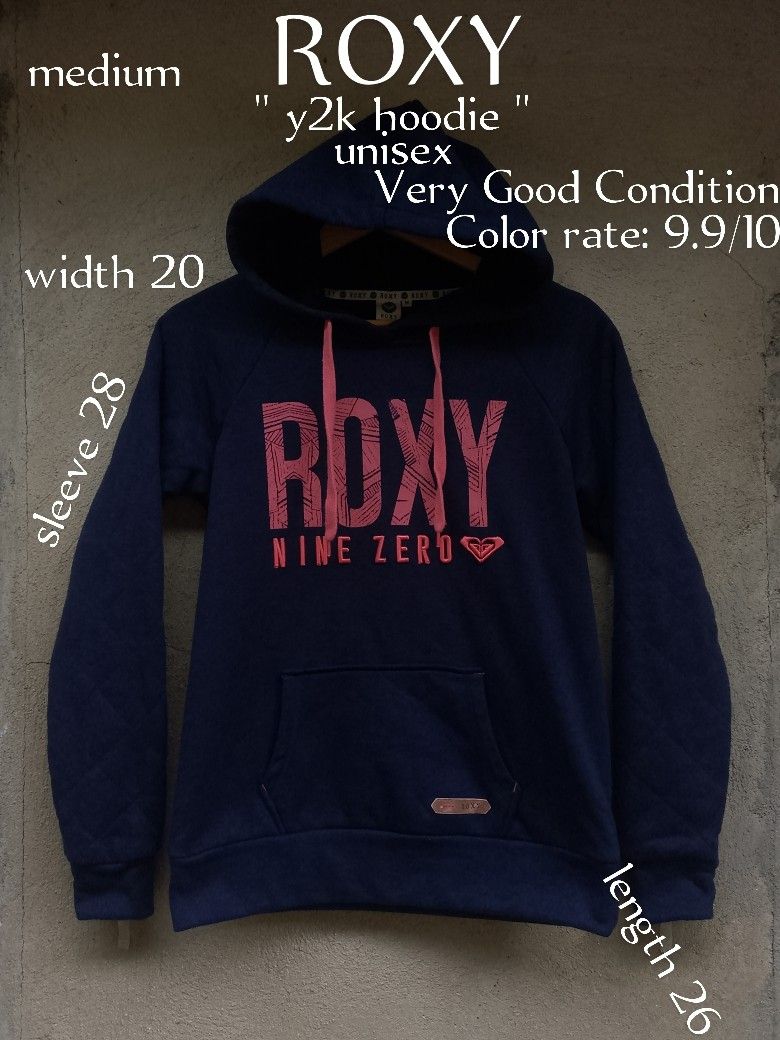 AUTHENTIC! " ROXY (y2k hoodie) UNISEX " (Category: Coats, Jackets and Outerwear) located in Danao, Cebu. Submitted by psychypymb40965 (Listing ID 1463920366, Image 1). Description: details are in first photo ‎measurements through tape measure ‎pm/dm for other details,issues or transactions ‎negotiable! 👊😁.
