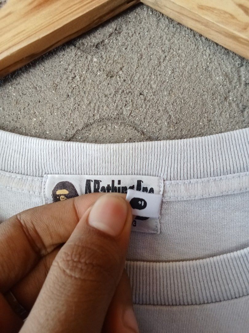 AUTHENTIC BAPE CAMO POCKET TEE GLOW IN THE DARK (Category: Tshirts & Polo Shirts ) located in Bayombong. Submitted by ern__ygr15 (Listing ID 1463746602, Image 3). Description: excellent condition no issue W23×L28 color rate 10/10.