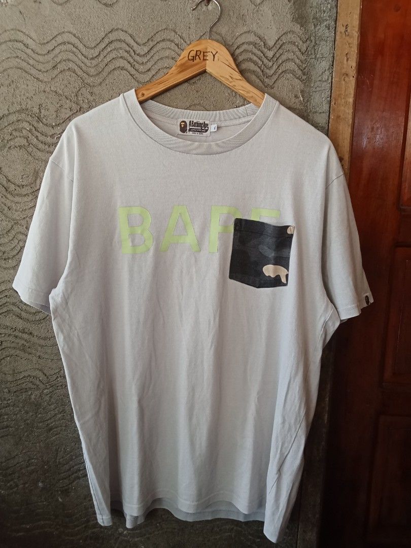 AUTHENTIC BAPE CAMO POCKET TEE GLOW IN THE DARK (Category: Tshirts & Polo Shirts ) located in Bayombong. Submitted by ern__ygr15 (Listing ID 1463746602, Image 1). Description: excellent condition no issue W23×L28 color rate 10/10.