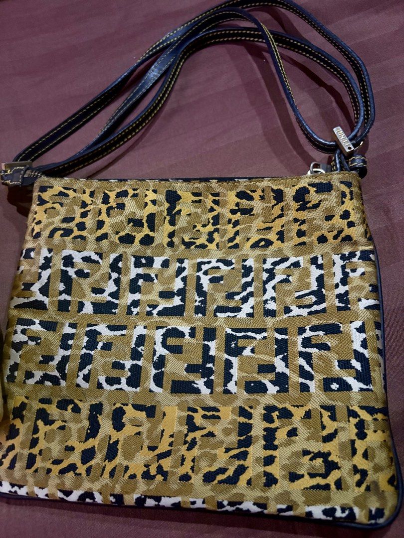 Authentic Fendi vintage Leopard print bag (Category: Luxury Bags & Wallets) located in Quezon City. Submitted by mysticphoenix_0f0524 (Listing ID 1463760045, Image 2). Description: Authentic Fendi vintage leopard print bag comes with dustbag .