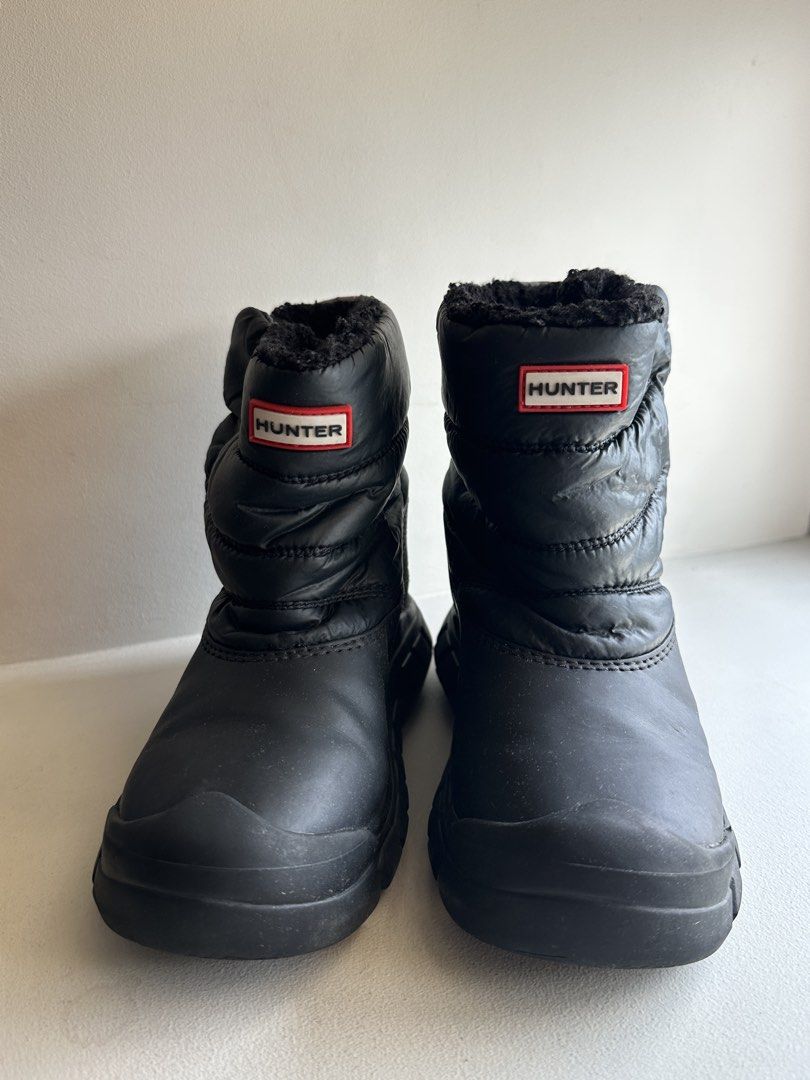 Authentic Hunter Kids Insulated Snow Boots – Black (UK12) (Category: Babies & Kids Fashion) located in Manila. Submitted by seasonalshopper (Listing ID 1463754751, Image 1). Description: 🥾 Hunter Kids Insulated Snow Boots – Winter Boots for Kids UK Kids 12 | US Kids 13C | EU 30/31 | Approx. 20 cm • Authentic Hunter insulated winter boots • WATERPOOF — designed for both snow and rainy weather ❄️🌧️ • INSULATED to help keep feet warm in below-zero