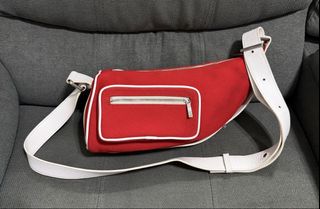 (Category: ) located in . Submitted by chic.bags (Listing ID 1463891757, Image 1). Description: .