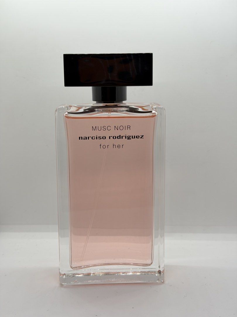 Authentic Narciso Rodriguez Musc Noir EDP Set (Category: Fragrance & Deodorants) located in Mandaluyong City. Submitted by elle_scent (Listing ID 1463937220, Image 3). Description: Last Price Posted Set includes: * 🌸 Musc Noir for Her Eau de Parfum – 100ml * 🌸 Musc Noir for Her Eau de Parfum – 10ml travel spray * 🖤 Musc Noir for Her Body Lotion – 50ml Fragrance: feminine, sensual, soft and musky with a warm, sophisticated character. Perfect fo