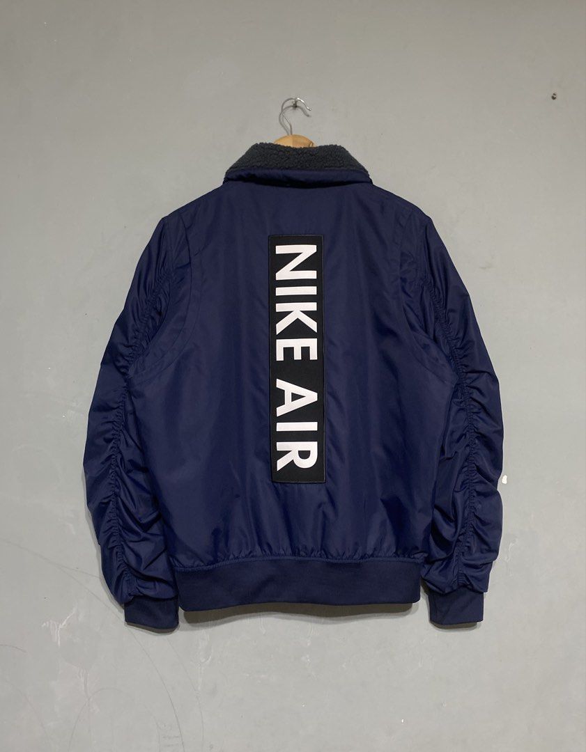 AUTHENTIC NIKE BOMBER JACKET FULL ZIP (Category: Coats, Jackets and Outerwear) located in Antipolo. Submitted by treasurethings02 (Listing ID 1463749392, Image 1). Description: EXCELLENT TO BRAND NEW CONDITION COLOR RATE 10/10 FLAWLESS DIMENSIONS 24W-27L BOXY DIAMOND STICTHS SUPER NICE NETO PWEDE SA MASELAN PHOTO DETAILS 🙏.