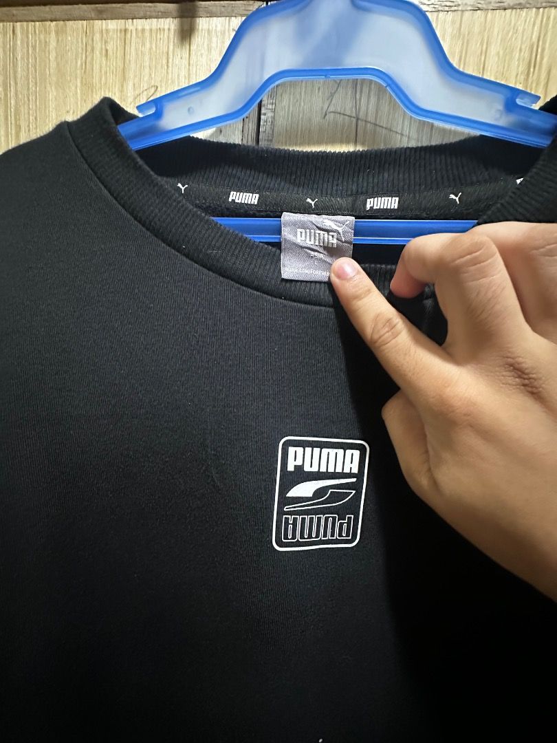 authentic PUMA (Category: Longsleeves) located in Caloocan City. Submitted by stevenvia50415 (Listing ID 1463856612, Image 2). Description: Length 27 width 21.