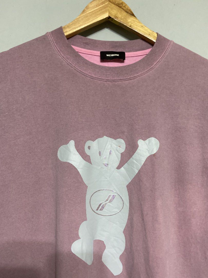 AUTHENTIC WELLDONE MIRROR BEAR DESIGN (Category: Tshirts & Polo Shirts ) located in Antipolo. Submitted by treasurethings02 (Listing ID 1463774997, Image 3). Description: WELLDONE BEAR MIRROR ACID PINK COLOR EXCELLENT 9.5CR NEED NEED WASH DIMENSIONS 23W/29L PHOTO DETAILS GANDA NETO🙏😩.