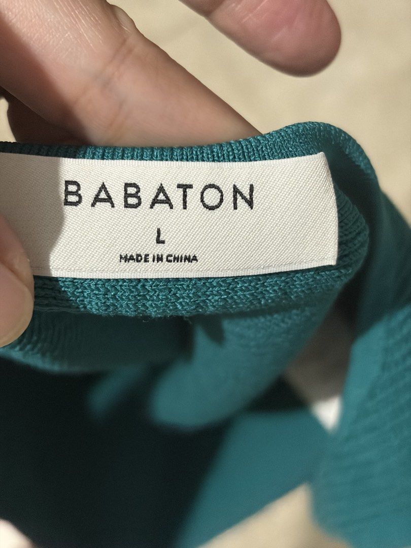 Babaton (Aritzia) (Category: Sleeveless) located in Bacoor. Submitted by gailscollections (Listing ID 1463837989, Image 3). Description: .