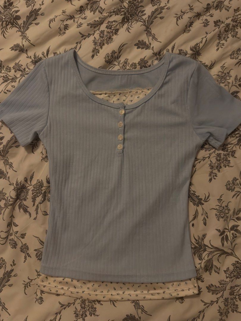 Baby Blue Ribbed Top (Category: Shirts) located in Santa Cruz. Submitted by maelizxr (Listing ID 1463800290, Image 1). Description: .
