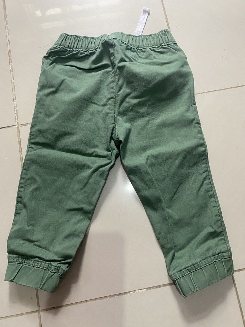 Baby gap Pants and short (Category: Babies & Kids Fashion) located in Bacoor. Submitted by Little_Lady (Listing ID 1463779492, Image 3). Description: Shorta and pants Short 12-18mos.(adjustable waistband)120pesos Pants 18-24mos.baby gab brand(design lang yung tali sa harap)180pesos Very good condition Take all 280pesos.