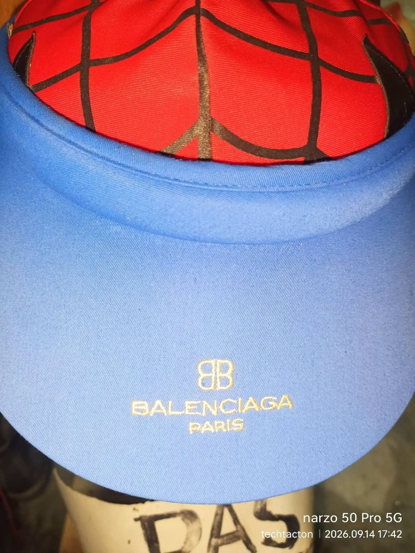 Balenciaga Golf Club Visor Cap (Category: Caps & Hats) located in Santo Tomas. Submitted by pickers_corner (Listing ID 1463932614, Image 3). Description: vintage 1990 BALENCIAGA BB Logo Visor Hats Free size very good condition - Authentic Balenciaga Golf Club visor - Stylish blue brim with Balenciaga Paris logo - Crafted in Japan - Ideal for sun protection and a fashionable look.