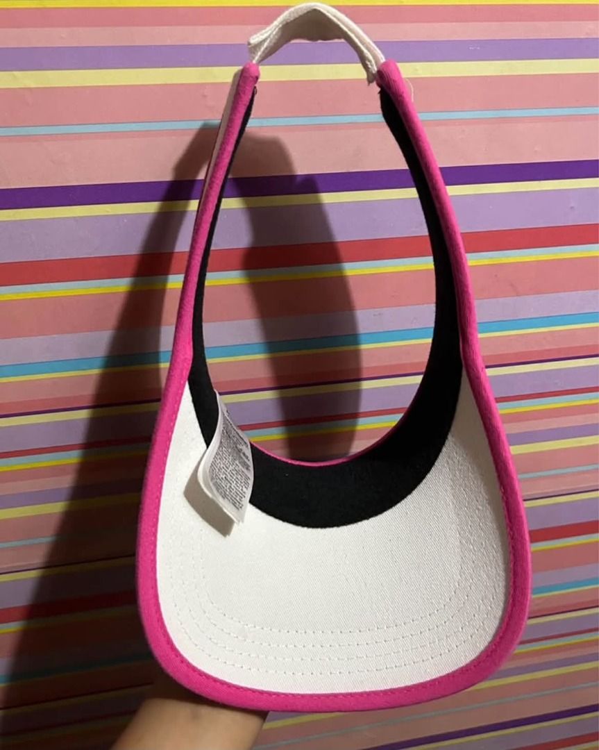 Barbie Top-Sunlight Hat/Baseball Cap (Category: Hats & Beanies) located in Quezon City. Submitted by mari.ella (Listing ID 1463804014, Image 3). Description: only used once | no issue rfs: di na nagagamit.