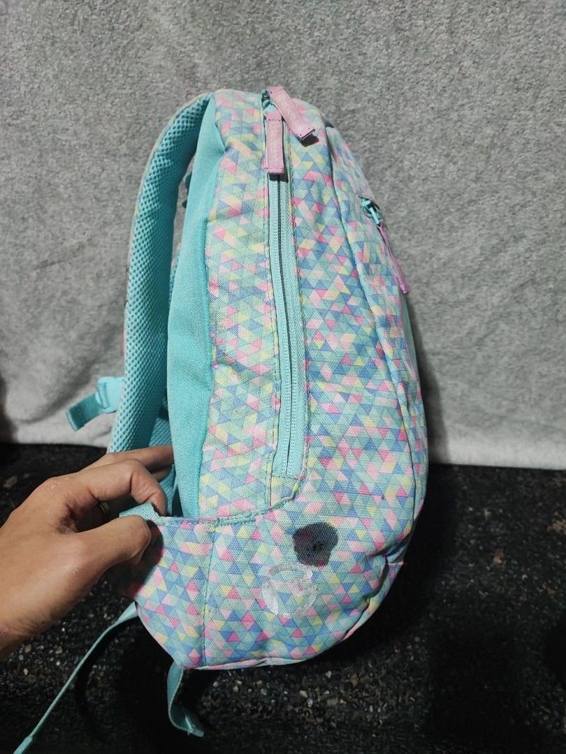 Beckmann elementary Backpack (Category: Backpacks) located in Baguio. Submitted by jayrgijc52758 (Listing ID 1463745896, Image 3). Description: Beckmann backpack Pang kinder to grade 2 Mahal din ito na brand May stain lang sa isang side 380 nlangs.