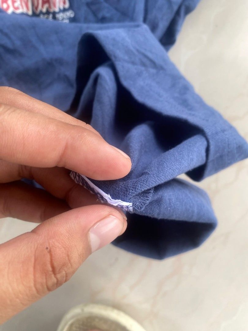 Ben Davis Shirt (Category: Tshirts & Polo Shirts ) located in Santo Tomas. Submitted by liyothrift (Listing ID 1463827140, Image 3). Description: Ben Davis Shirt Width 19-20 Length 24 As new Cut wash Tag Free Ship Nego 📩.