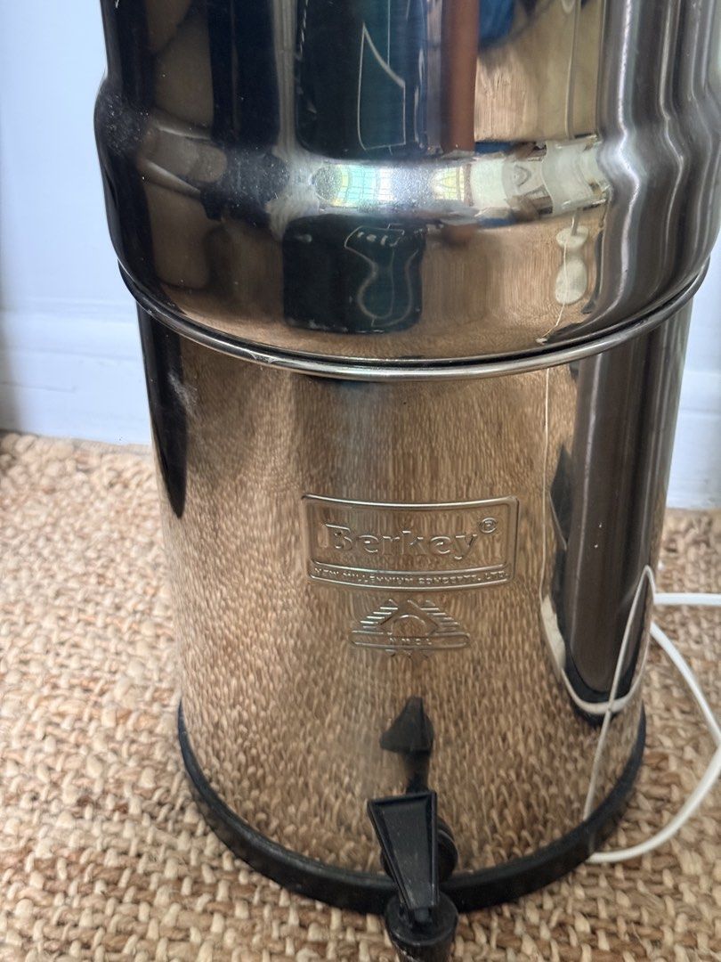 Berkey Stainless Steel Water Filter System, 家庭電器, 廚房電器, 濾水器及飲水機 - Carousell