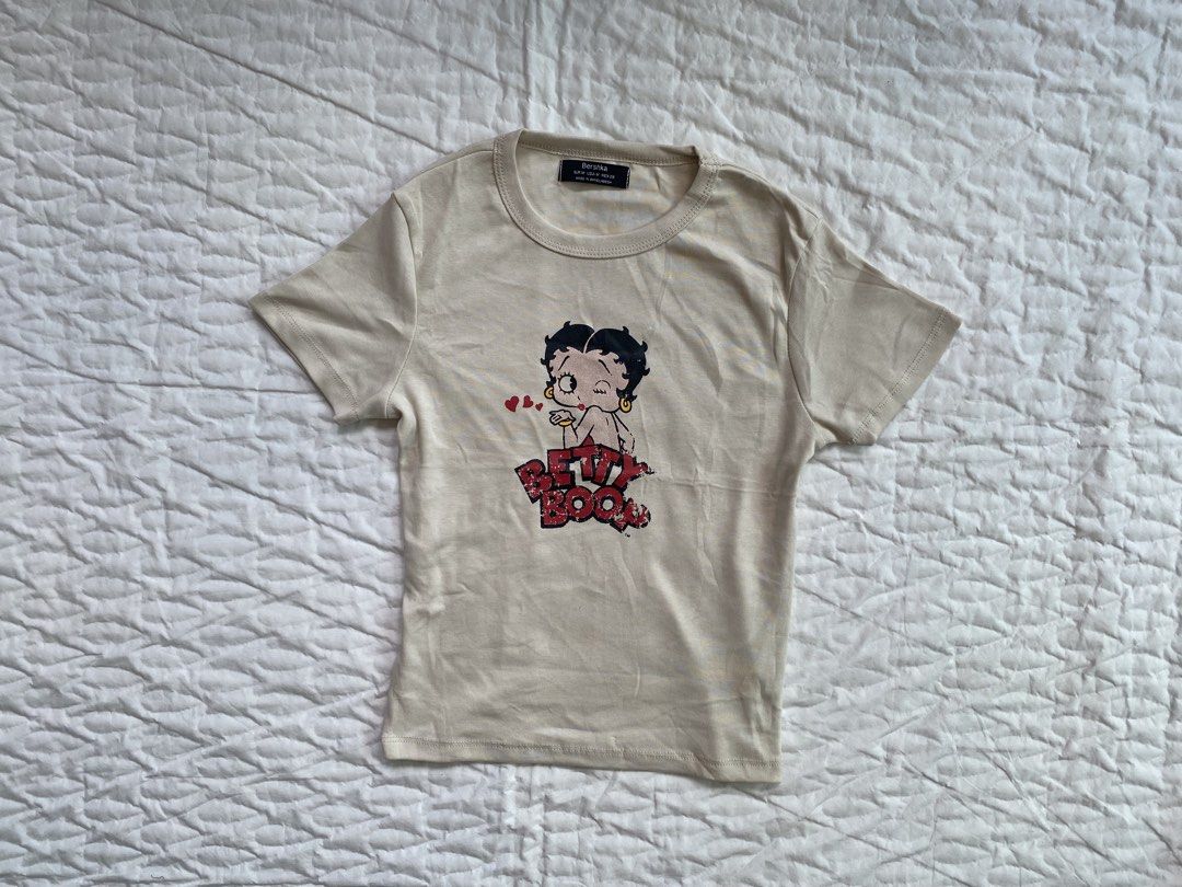 Betty Top (Category: Shirts) located in Tumauini. Submitted by bihisbyme (Listing ID 1463805100, Image 1). Description: .