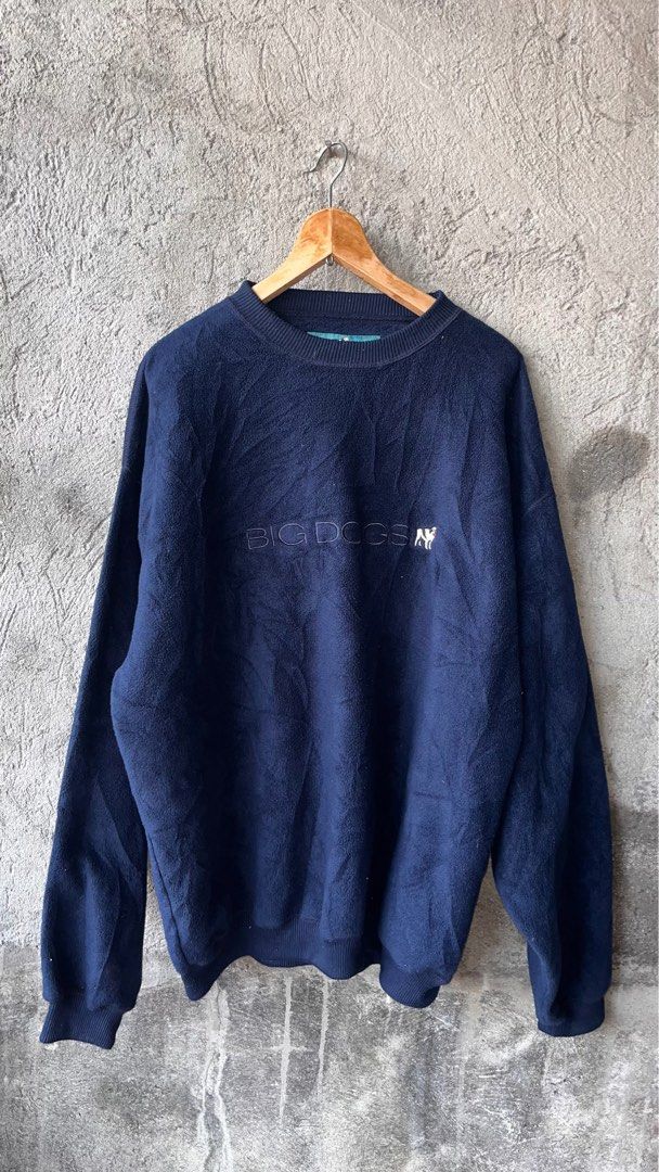 Big Dogs Navy Blue Sweatshirt (Category: Coats, Jackets and Outerwear) located in Cabuyao City. Submitted by kisyana (Listing ID 1463894261, Image 1). Description: .