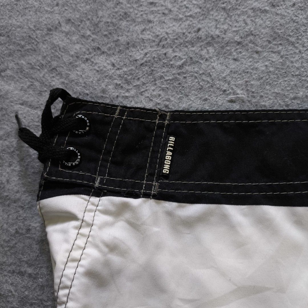 Billabong Stripes Boardshort (Category: Swim Trunks & Board Shorts) located in Manila. Submitted by shykes_26 (Listing ID 1463864202, Image 3). Description: Dimensions: Waist: 32 Length: 21.5 Hem: 12 Issues: yellow stain butt part.