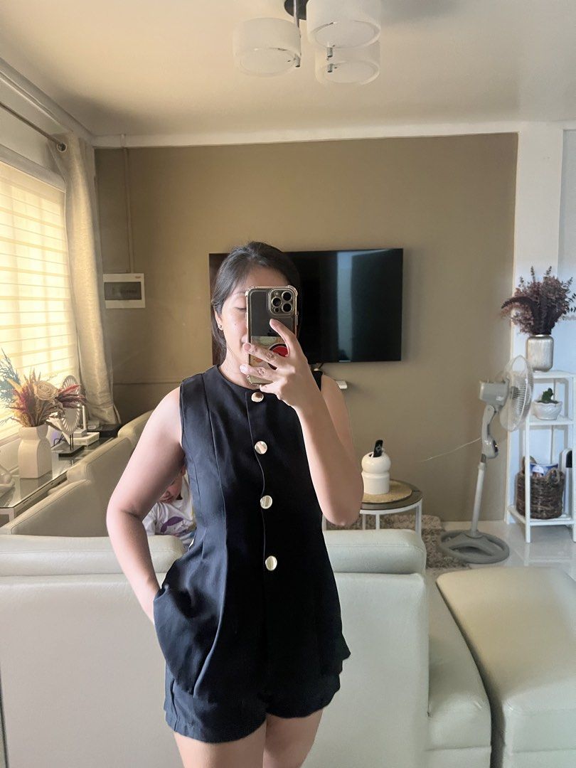 Bkk coords Medium- Large bnew removed tag (Category: Sets or Coordinates) located in Angeles City. Submitted by liamandmommycloset (Listing ID 1463782922, Image 3). Description: .