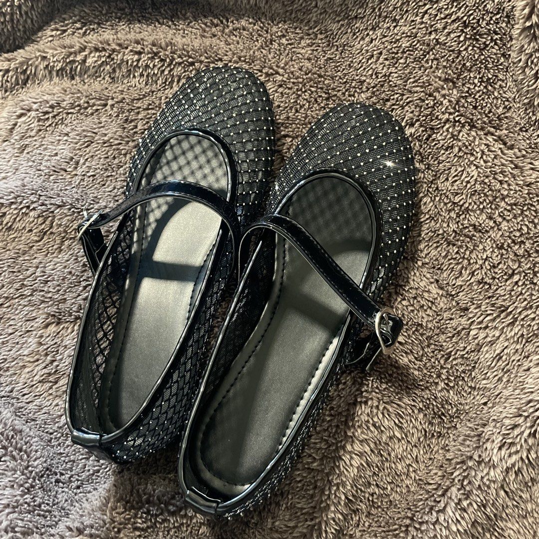 Black Mesh with Rhinestones Flats (Category: Flats & Sandals) located in Marilao. Submitted by jgcloset (Listing ID 1463751370, Image 1). Description: Bought from a local store Marikina made RFS: doesn’t fit me.