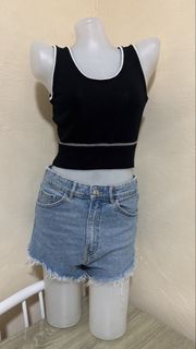 (Category: ) located in . Submitted by homedecluttersale (Listing ID 1463771286, Image 1). Description: .