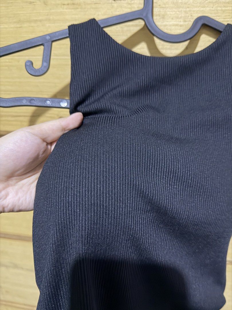 Black Ribbed Sleeveless Tank Top (padded) (Category: Sleeveless) located in Tarlac. Submitted by paperlyx (Listing ID 1463857059, Image 3). Description: Black Ribbed Sleeveless Tank Top (padded) -Fits xs to semi-small - Classic black ribbed tank top - Stretchy fabric for ultimate comfort - Never worn, tried on only. .