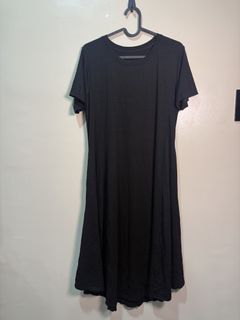 (Category: ) located in . Submitted by fashionifywardrobe8899 (Listing ID 1463931722, Image 1). Description: .