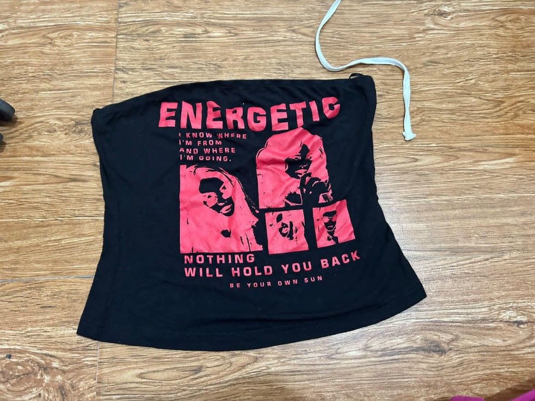 black tube top (Category: Sleeveless) located in Manila. Submitted by zesshian (Listing ID 1463761788, Image 1). Description: -black tube top.