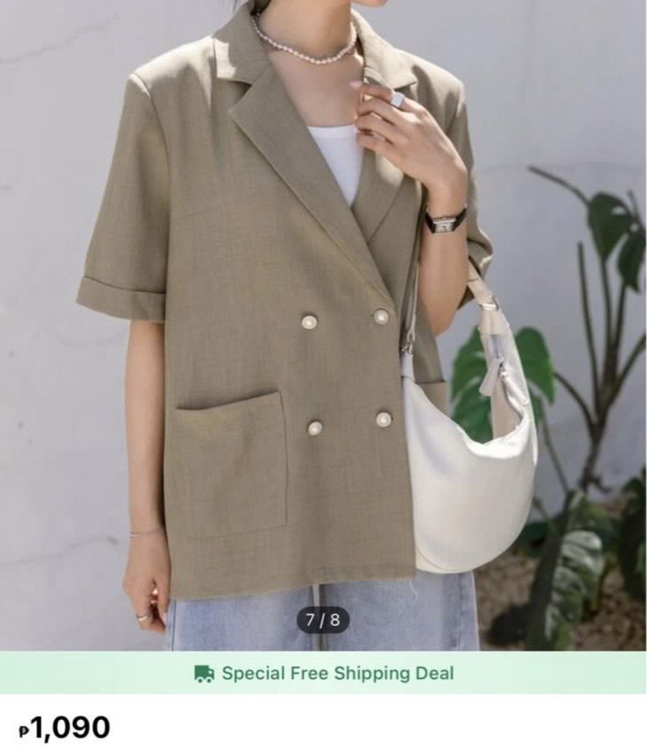 BLAZER (Category: Coats, Jackets and Outerwear) located in Quezon City. Submitted by styleandcomfort (Listing ID 1463821242, Image 3). Description: Used once Maganda quality hindi mainit suotin Got this around 1,000 Message me for inquiries 😊.