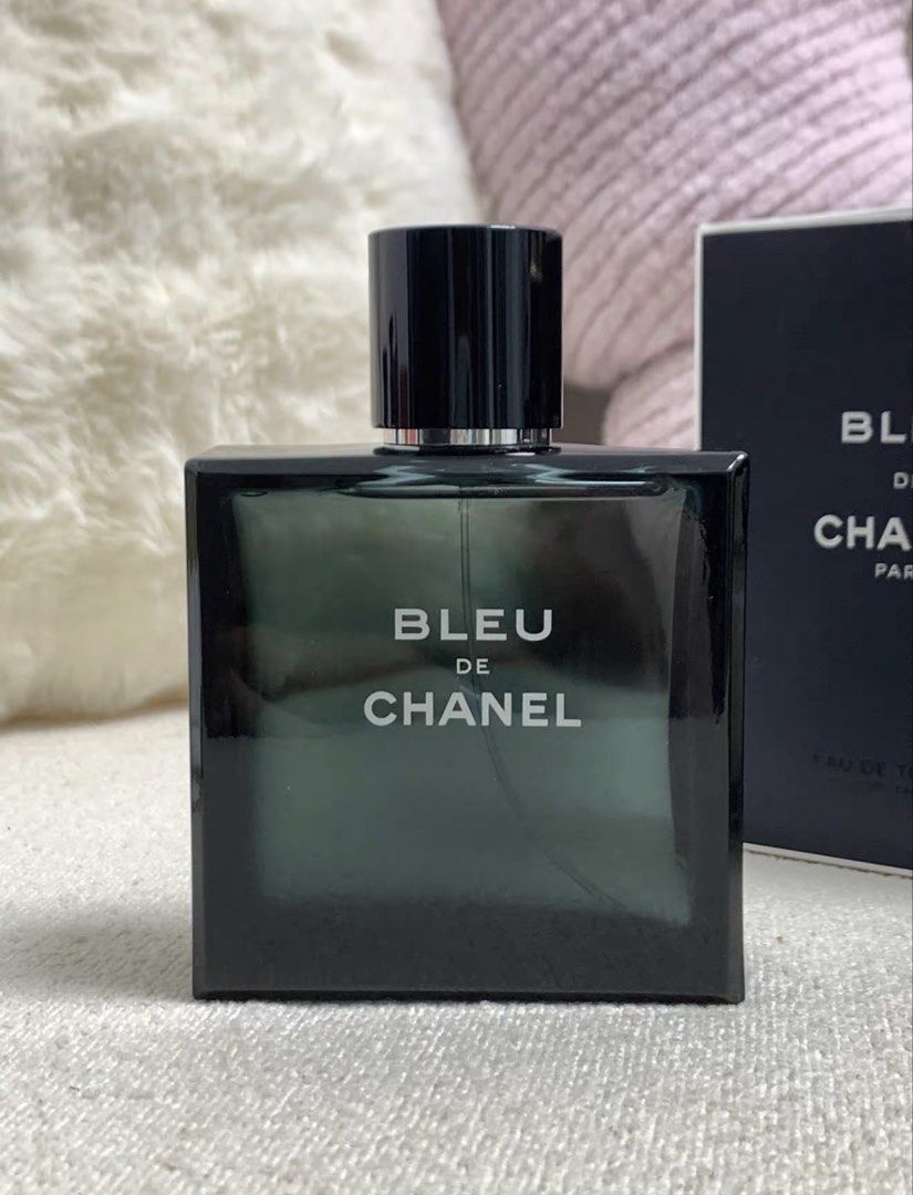 Bleu de Chanel EDT 150mL (Category: Fragrance & Deodorants) located in Quezon City. Submitted by yswliu66 (Listing ID 1463826644, Image 1). Description: 150mL fsm w/box unli legit check :)) slightly nego can send more pics for lc upon request ✨.