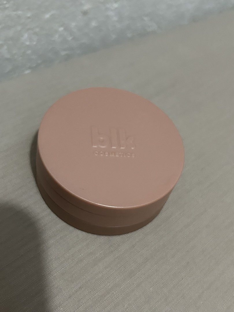 blk cosmetics multi-use Face Stacks - High Beam & Espresso Express (Category: Makeup) located in Manila. Submitted by elithiax (Listing ID 1463837571, Image 3). Description: - multi-use blk cosmetics Face Stacks Set (magnetic and stackable and compact) - Take both shades High Beam (shimmery finish) & Espresso Express (matte shade) - very pretty shades, super versatile can be used for eyes and cheeks - Will give the free mirror cover - Both are mo