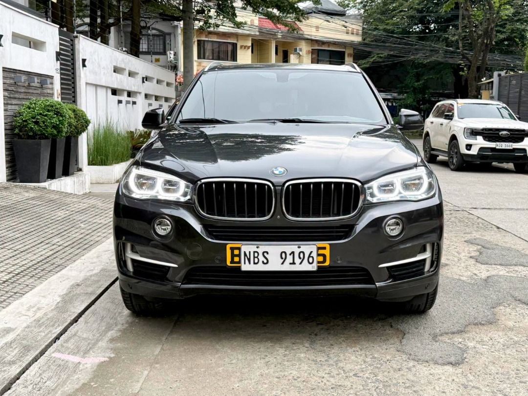 BMW X5 Xdrive 2.5d Auto (Category: Used Cars) located in Pasig City. Submitted by denciosautohaus (Listing ID 1463858100, Image 2). Description: More pictures and reviews at Facebook Page - Dencio’s Auto Haus. 2018 Bmw X5 Diesel Awd A/T 19tkms Only. Very low mileage. Full Casa Records. New PMS at Bmw as well (Aug 2026) Complete with Owners Manual, Booklets, Duplicate Remote Key, etc. 1.575M Neg. 📞 0917-8807881..