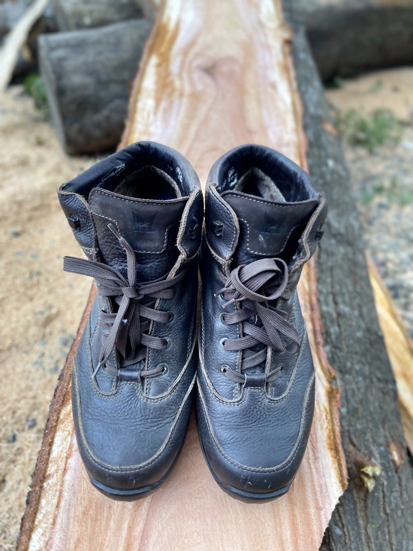 Boots gore tex (Category: Boots) located in Tumauini. Submitted by calmearth-bc99 (Listing ID 1463749412, Image 2). Description: Goretex boots.