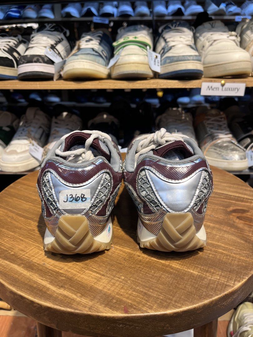 BOTTEGA VENETA ORBIT (Category: Casual Shoes) located in Baguio. Submitted by shoelux (Listing ID 1463749184, Image 3). Description: .