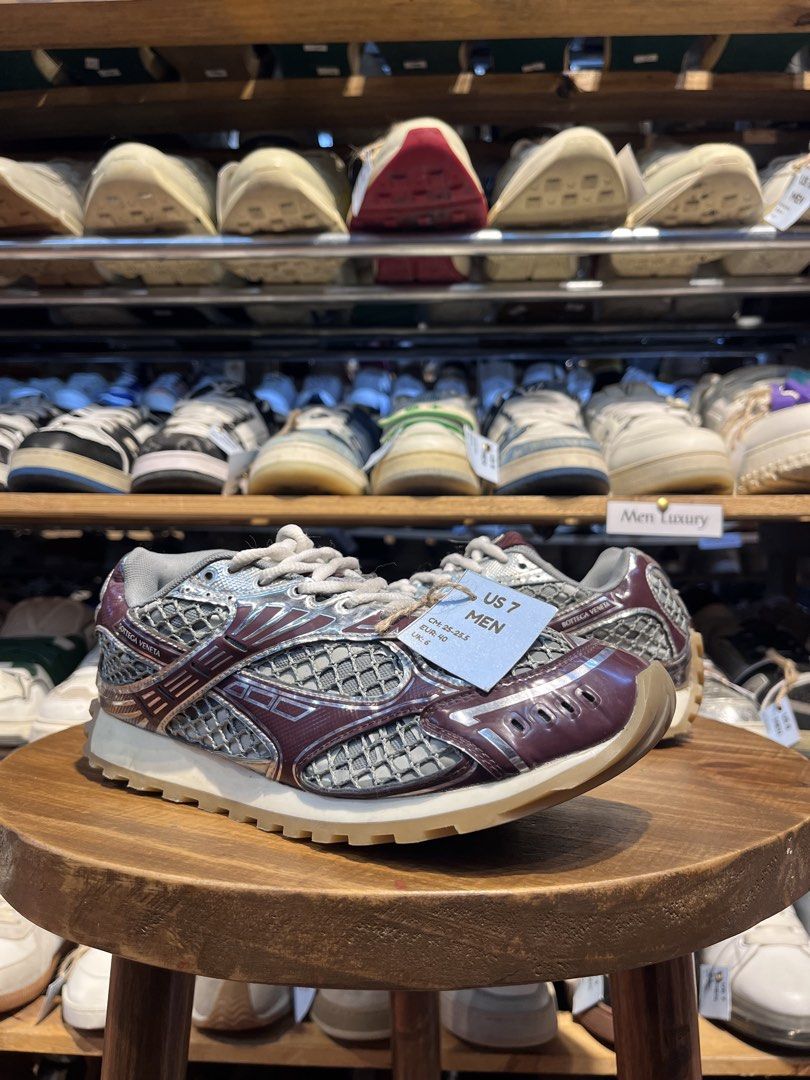 BOTTEGA VENETA ORBIT (Category: Casual Shoes) located in Baguio. Submitted by shoelux (Listing ID 1463749184, Image 1). Description: .