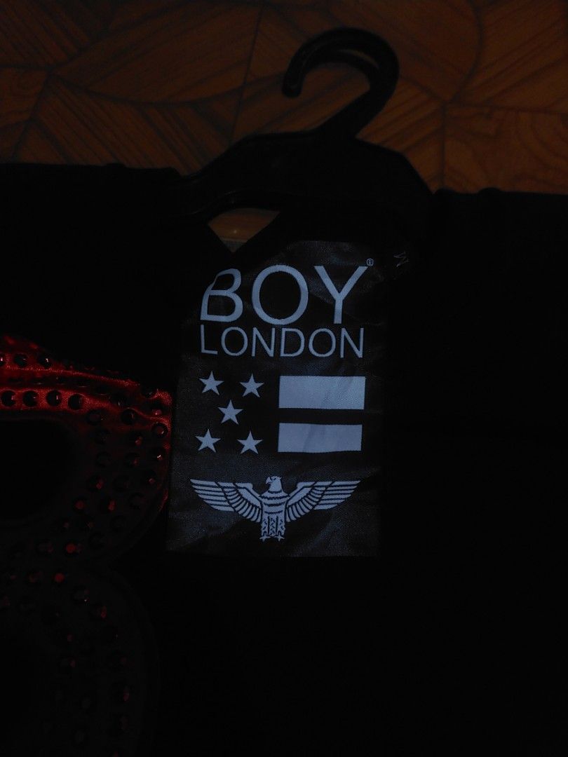 BOY LONDON PULLOVER (Category: Coats, Jackets and Outerwear) located in Paranaque City. Submitted by iannnangelo (Listing ID 1463855177, Image 3). Description: Sobrang ganda nito mga boss/madam. Like new talaga, from color to overall quality goods na goods. Ganda ng design. - Plus sf.