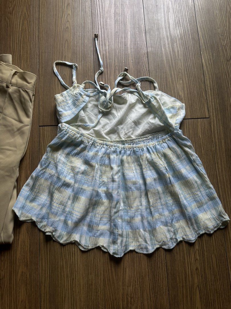 Branded Bundle sale ‼️ (1 top, 1 trouser) (Category: Sets or Coordinates) located in Caloocan City. Submitted by 2ndfash (Listing ID 1463777683, Image 2). Description: Shein top in xs (fits up to medium) Pomelo trouser medium on tag (fits small to medium).