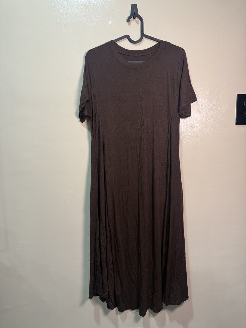 brown sleeved dress with pockets (Category: Dresses) located in Quezon City. Submitted by fashionifywardrobe8899 (Listing ID 1463931661, Image 1). Description: .