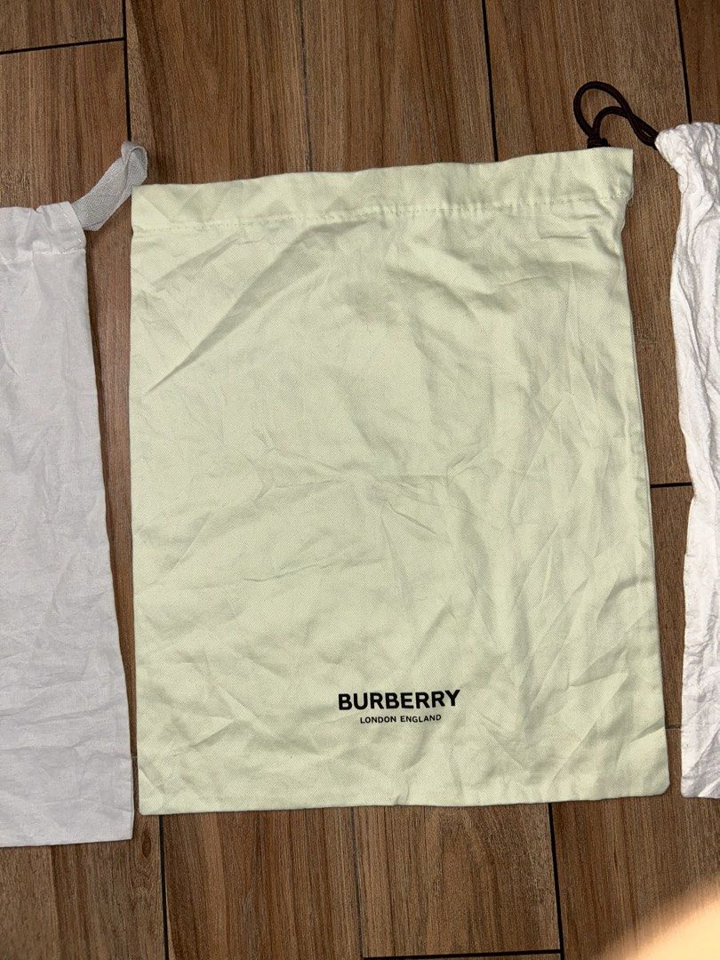 Bundle dust bag (Category: Purses & Pouches) located in General Santos City (Dadiangas). Submitted by grasya_12 (Listing ID 1463744107, Image 3). Description: TAKE ALL BUNDLE DUST BAG - Need wash, signs of usage, stains, etc. (this is thrifted po).