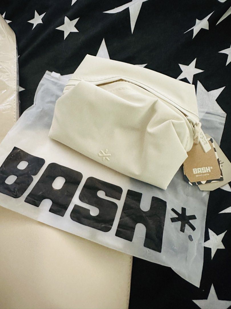 BUNDLE Straightforwad & Bash bags (Category: Shoulder Bags) located in Iloilo. Submitted by EllieMB808 (Listing ID 1463801459, Image 3). Description: For sale: Straightforward DVL Largo in Sand and Bash Daily Sac in Bone.